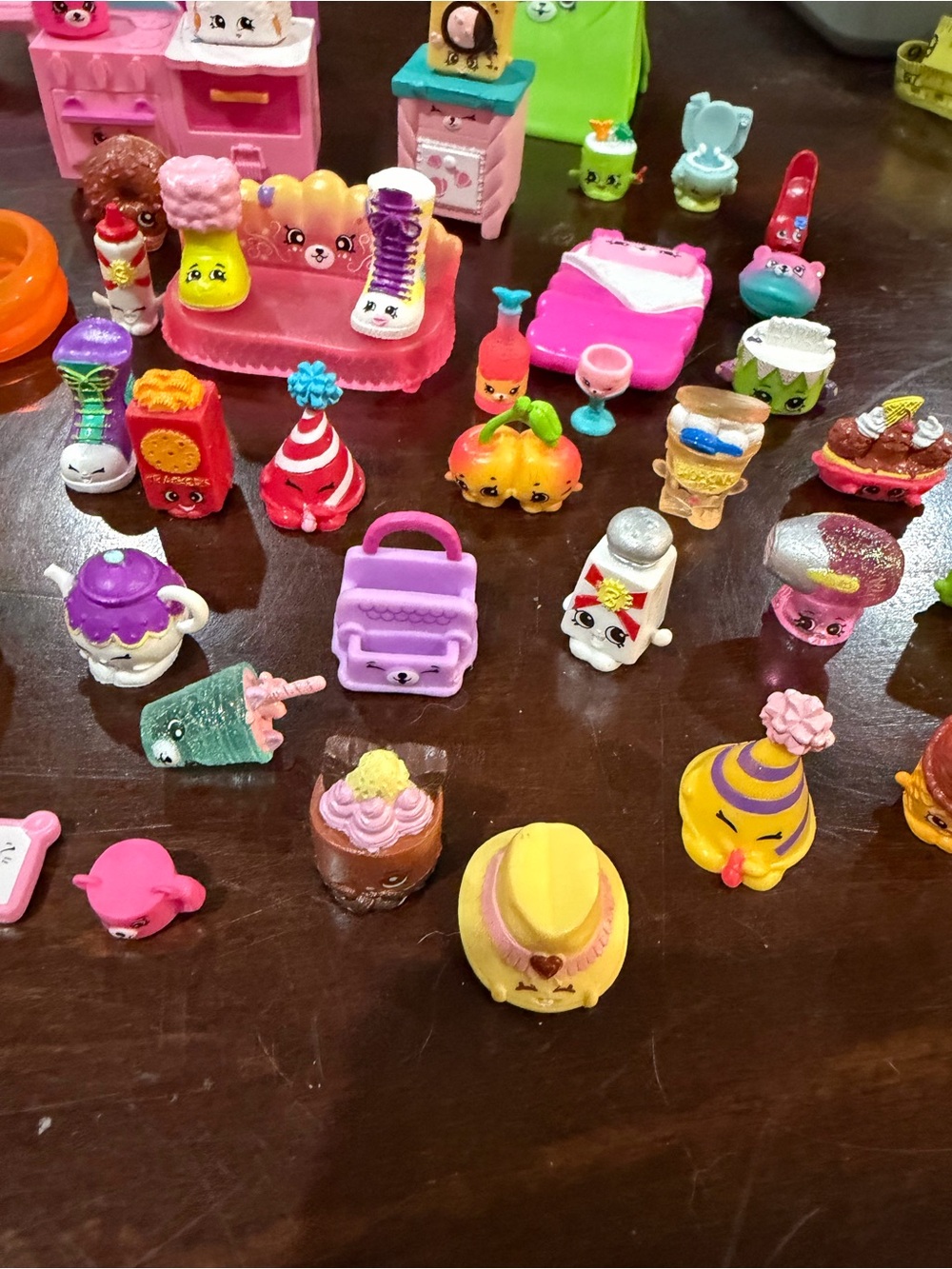 Lot of 82 Shopkins Figures Mixed Seasons Food Fashion Toys Miniatures - Picture 6 of 12